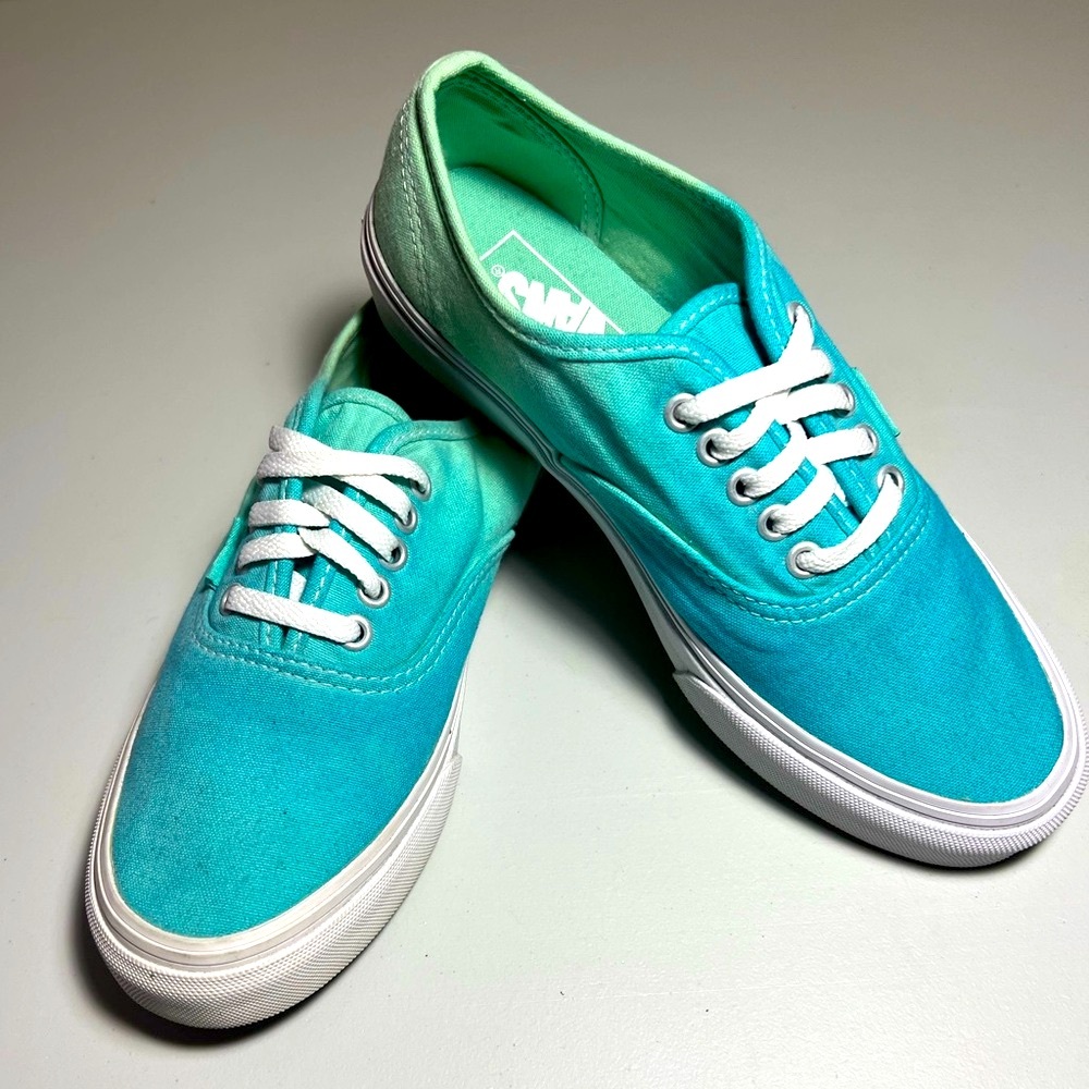 VANS Women's Aqua Teal Mint Ombre Color Low Top Lace Up Shoes Size 6.5